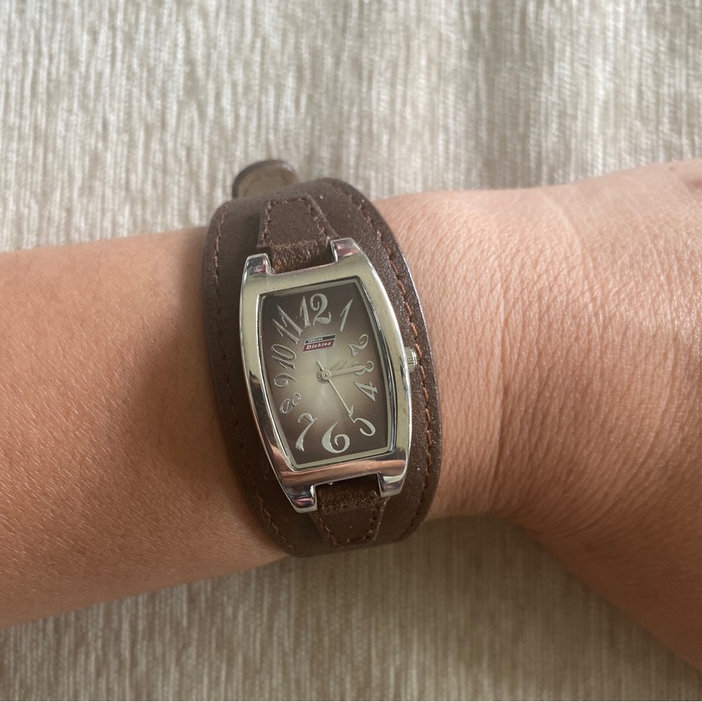 DICKIES WATCH WITH LEATHER STRAP